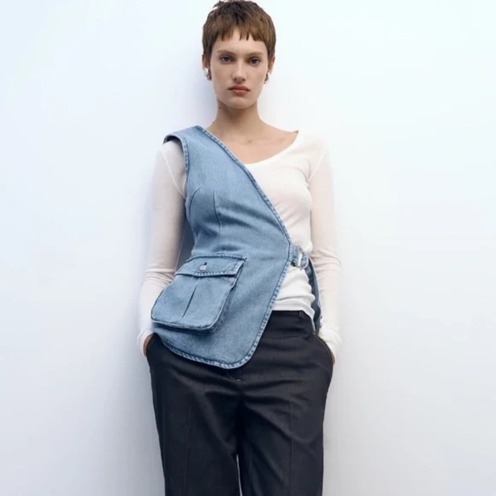 ZARA Asymmetrical Denim Utility Vest - Size XS/S (EUR XS / USA S / MEX 24-26)